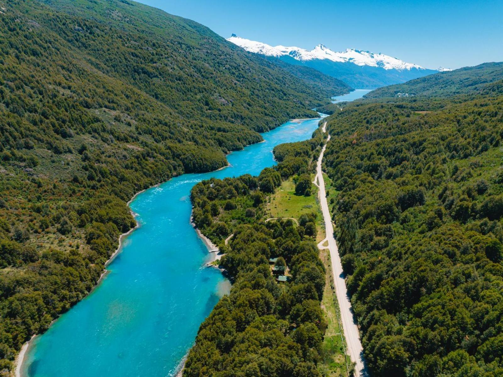 Cabanas Rapidos Del Rio Baker Puerto Bertrand المظهر الخارجي الصورة