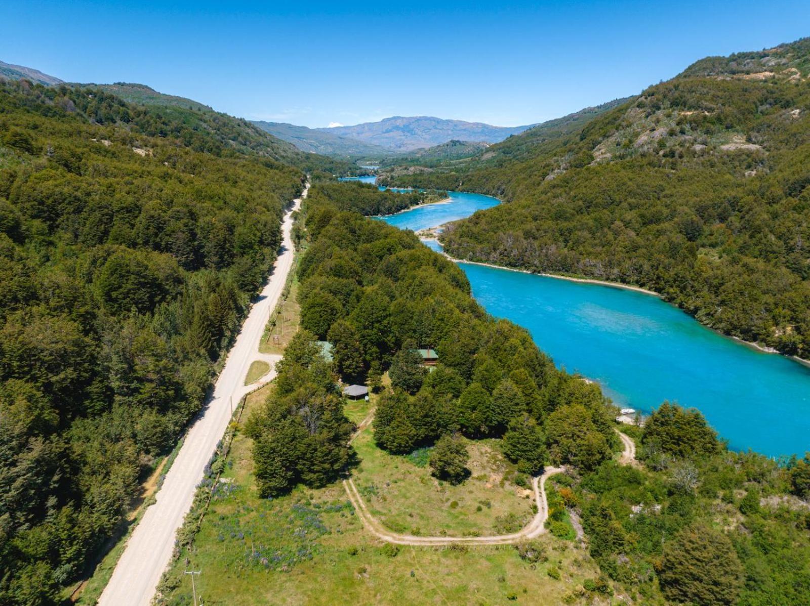 Cabanas Rapidos Del Rio Baker Puerto Bertrand المظهر الخارجي الصورة